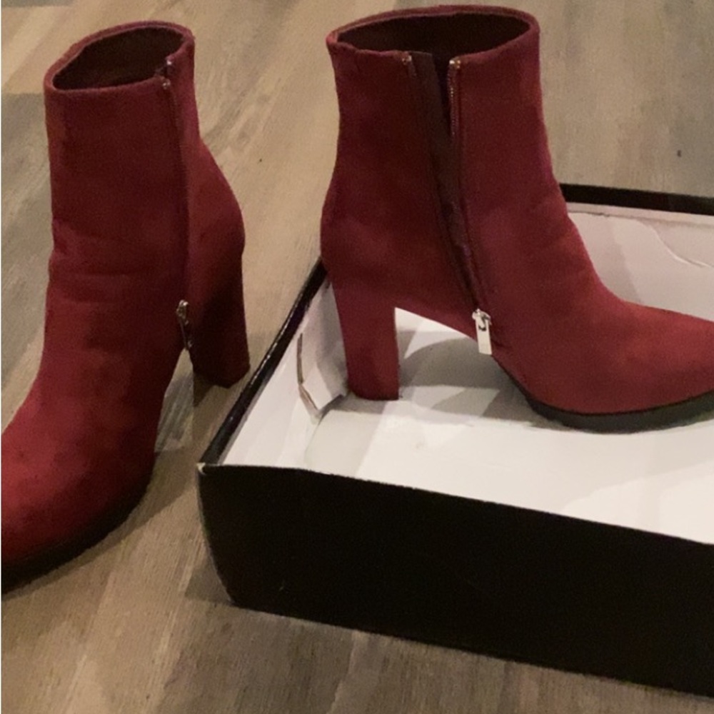 NY&CO Burgundy Ankle Boots